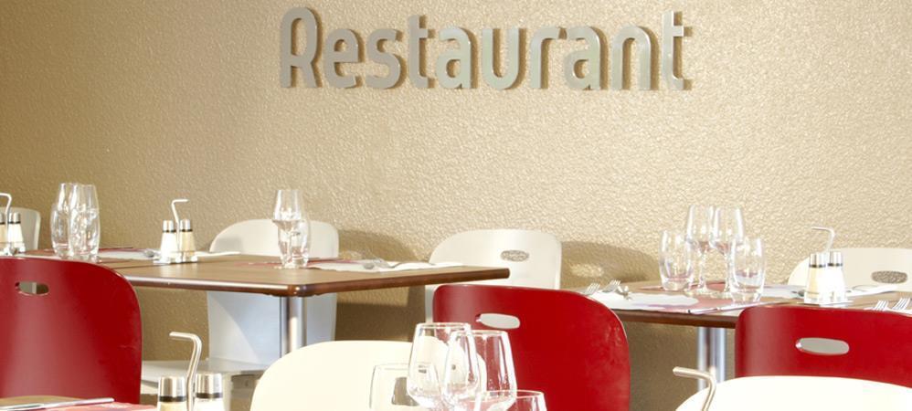 Campanile Avallon Sauvigny-le-Bois Restaurant photo